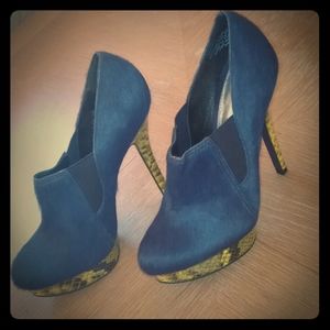 Navy blue fur heels size 6